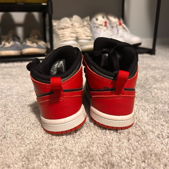 Jordan 1 - Picture 2 of 4